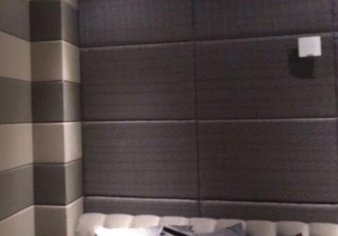 20220716174229.jpg 吸音板的表面結(jié)構(gòu)是否結(jié)實