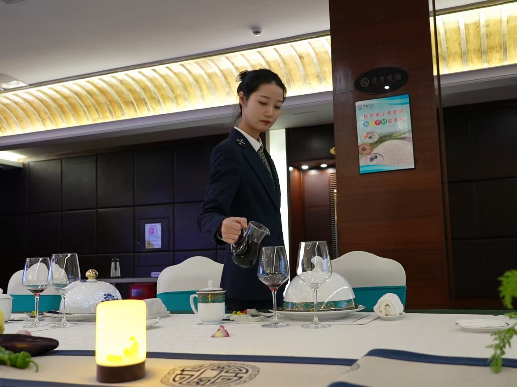 圖3 認真進行餐前準備.jpg